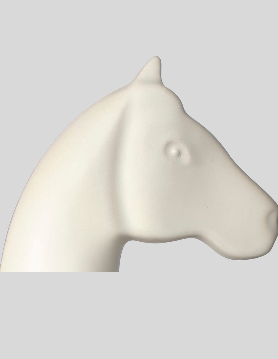 Figura de caballo de ajedrez de cerámica