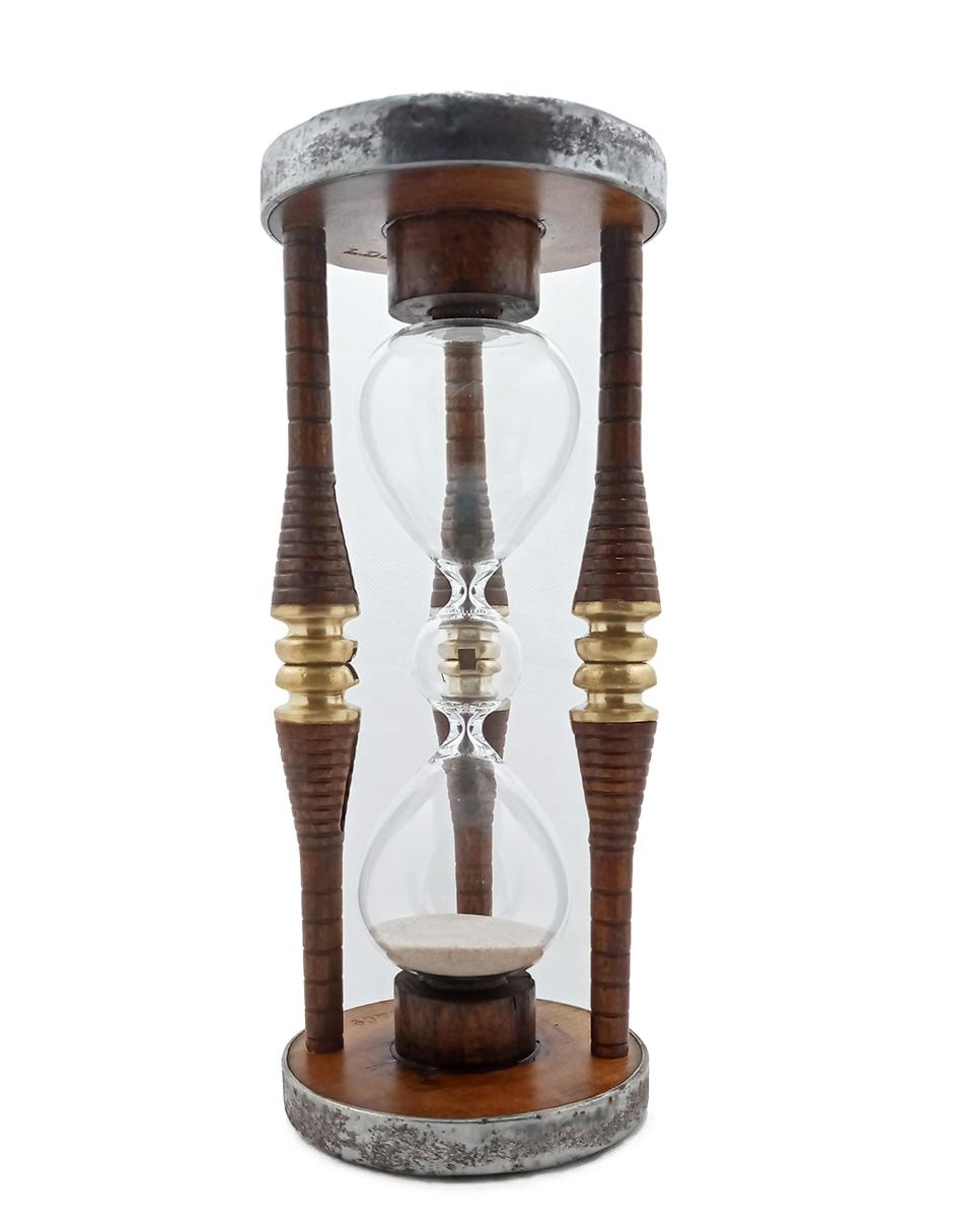 Reloj de arena de madera 1