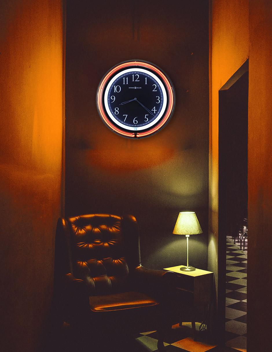 Reloj de pared Howard Miller de vidrio 6