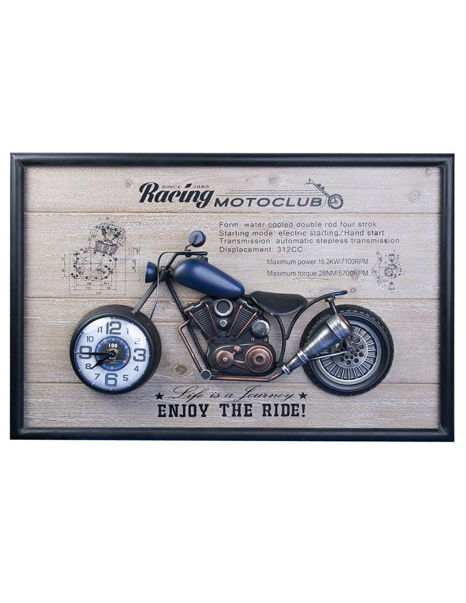 Reloj de pared de madera