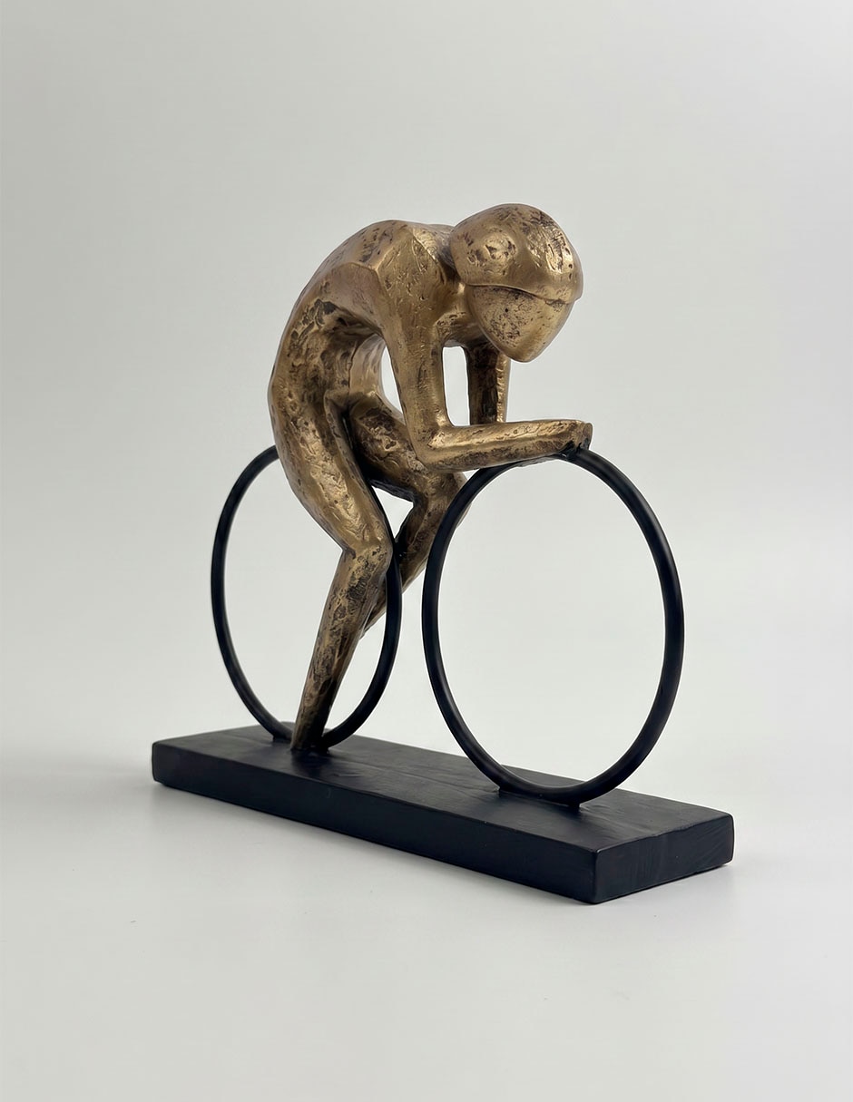 Escultura de figura humana 2