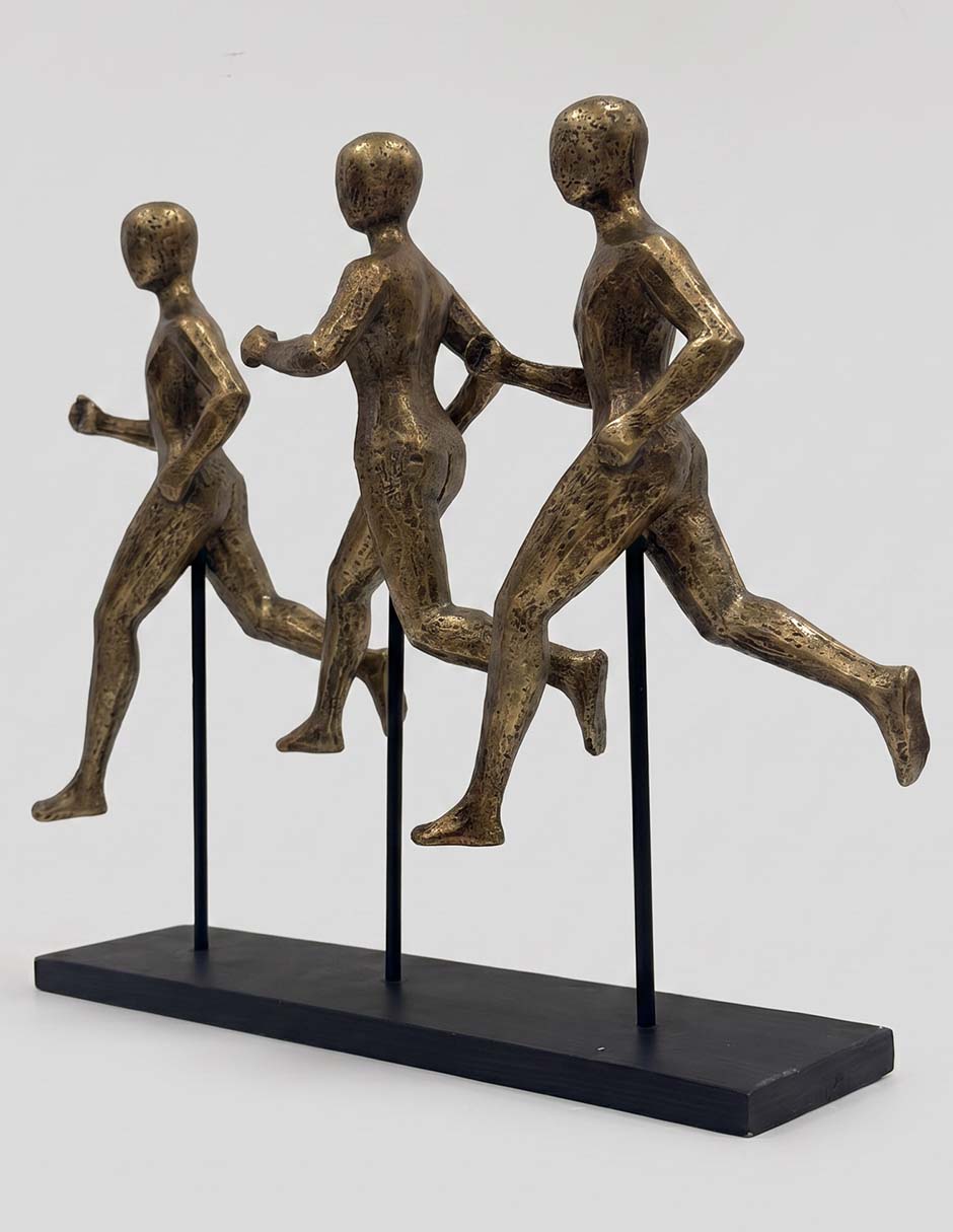 Figura humana de resina 2
