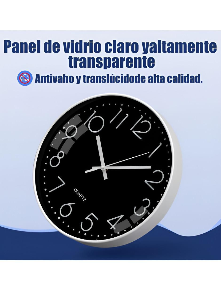 Reloj de pared de plástico