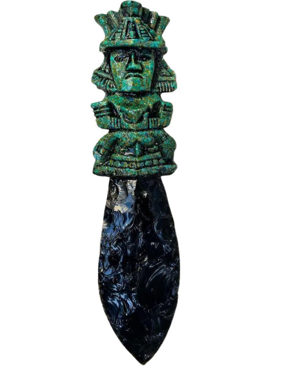 Figura de daga de vidrio