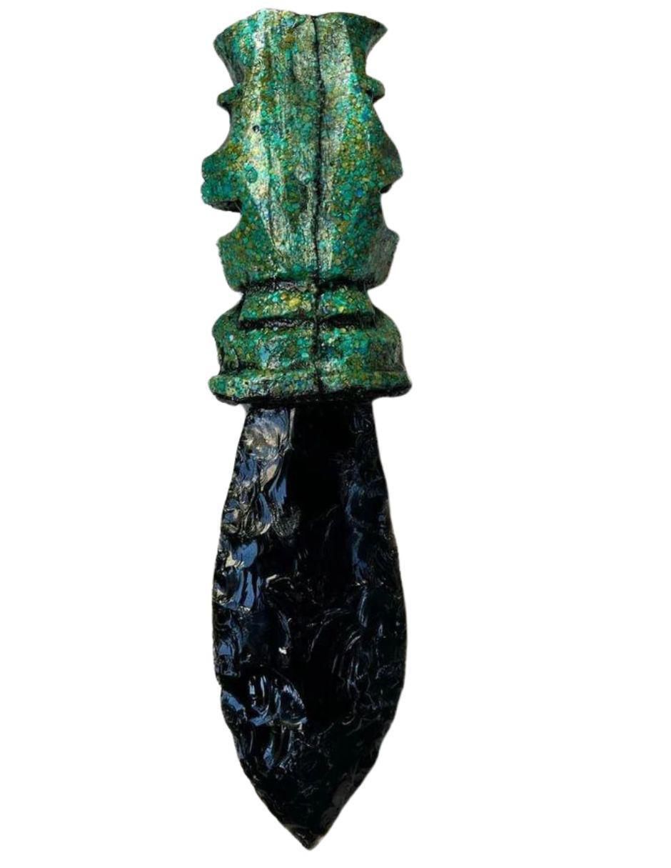 Figura de daga de vidrio