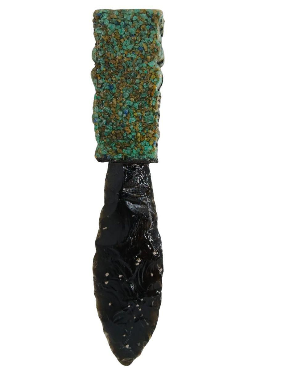 Figura de daga de vidrio