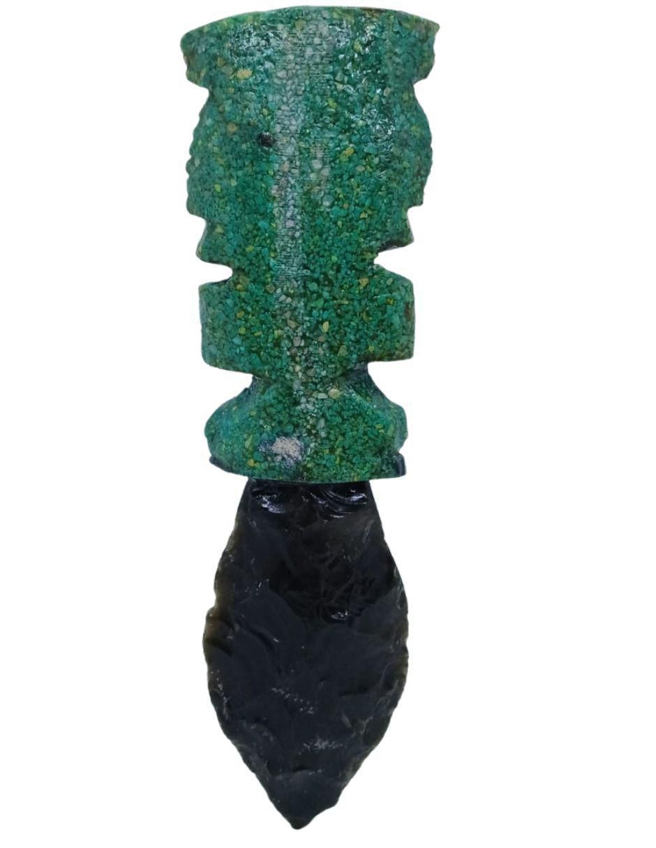 Figura de daga de vidrio