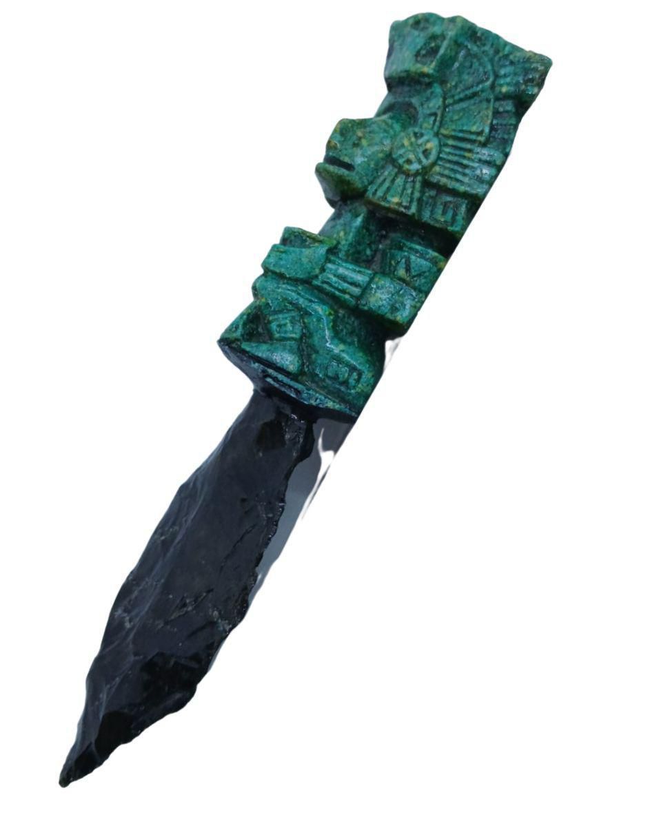 Figura de daga de vidrio