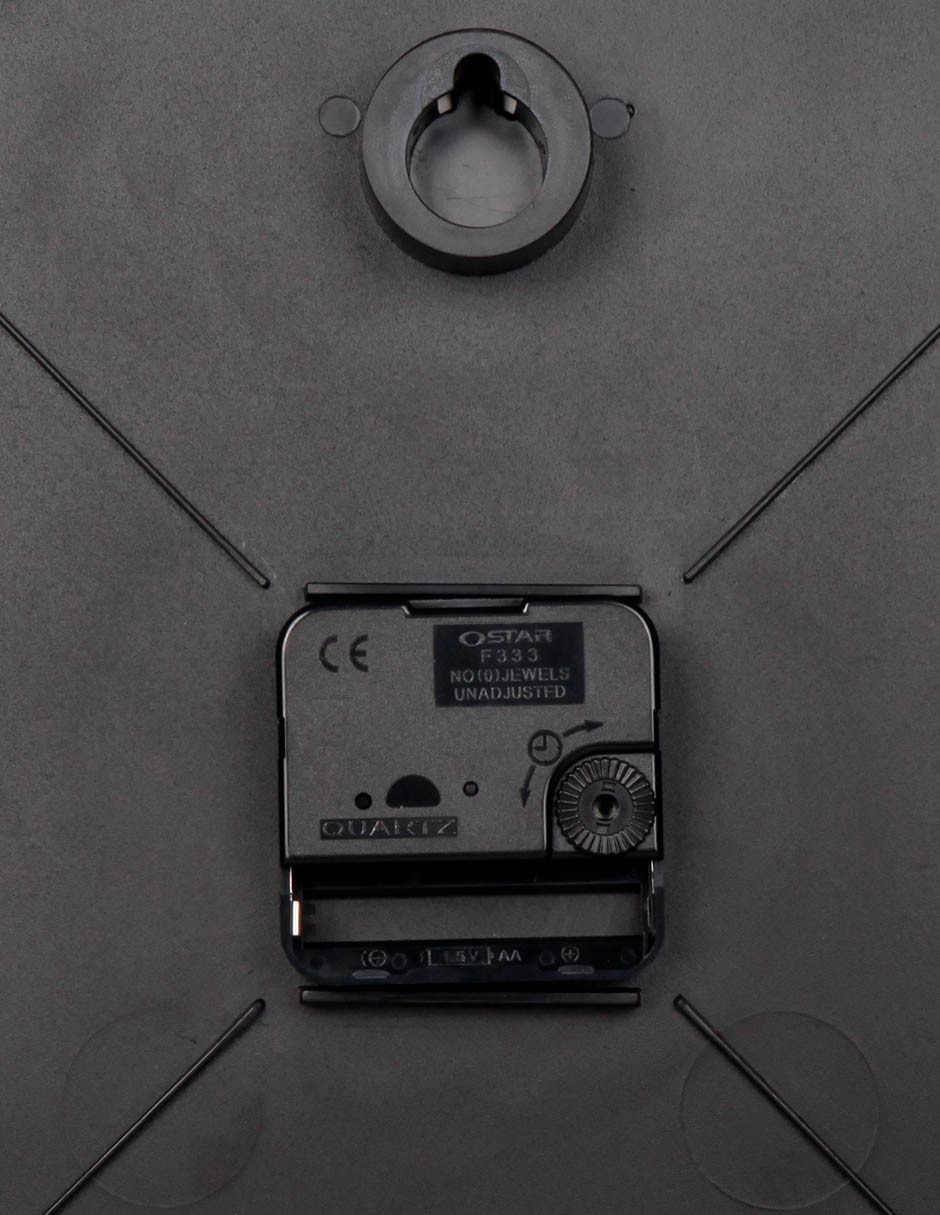 Reloj de pared de metal 4