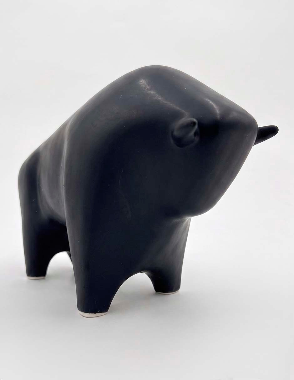 Figura decorativa de toro de cerámica Figura decorativa de toro de cerámica